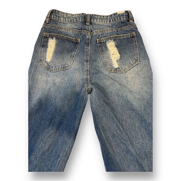 Almost Famous Distressed Straight Jeans Size 5 - Picture 7 of 9